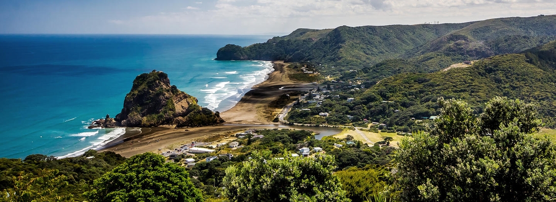 Explore the Rugged Beaches in West Auckland